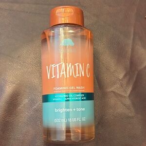 Tree Hut Vitamin C Foaming Gel Wash